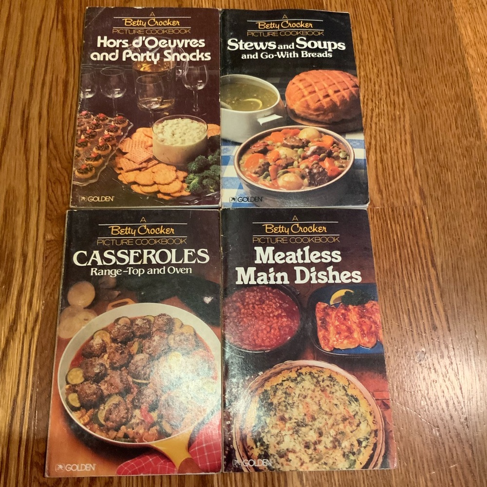 Cookbooks Betty Crocker Stews Soups Party Snacks Casseroles Main Dish Lot 4